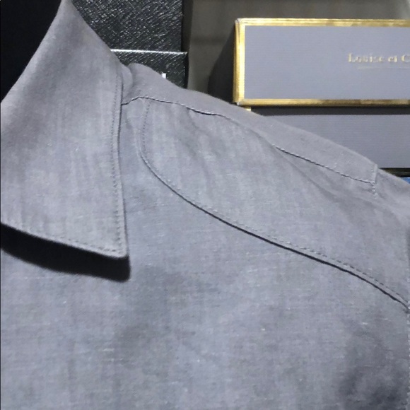 Button down - Picture 2 of 2